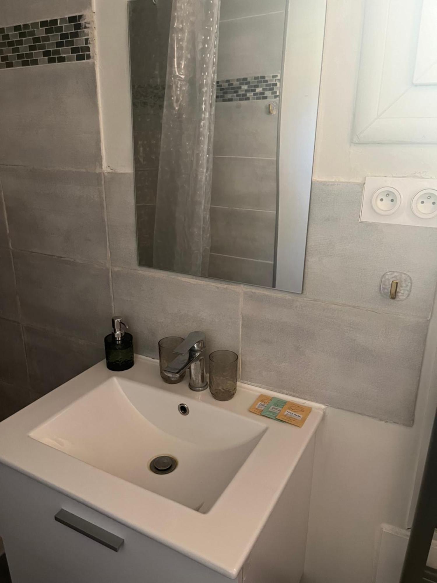 Charmant Appartement Climatise Quartier Las Cobas Perpignan Zewnętrze zdjęcie