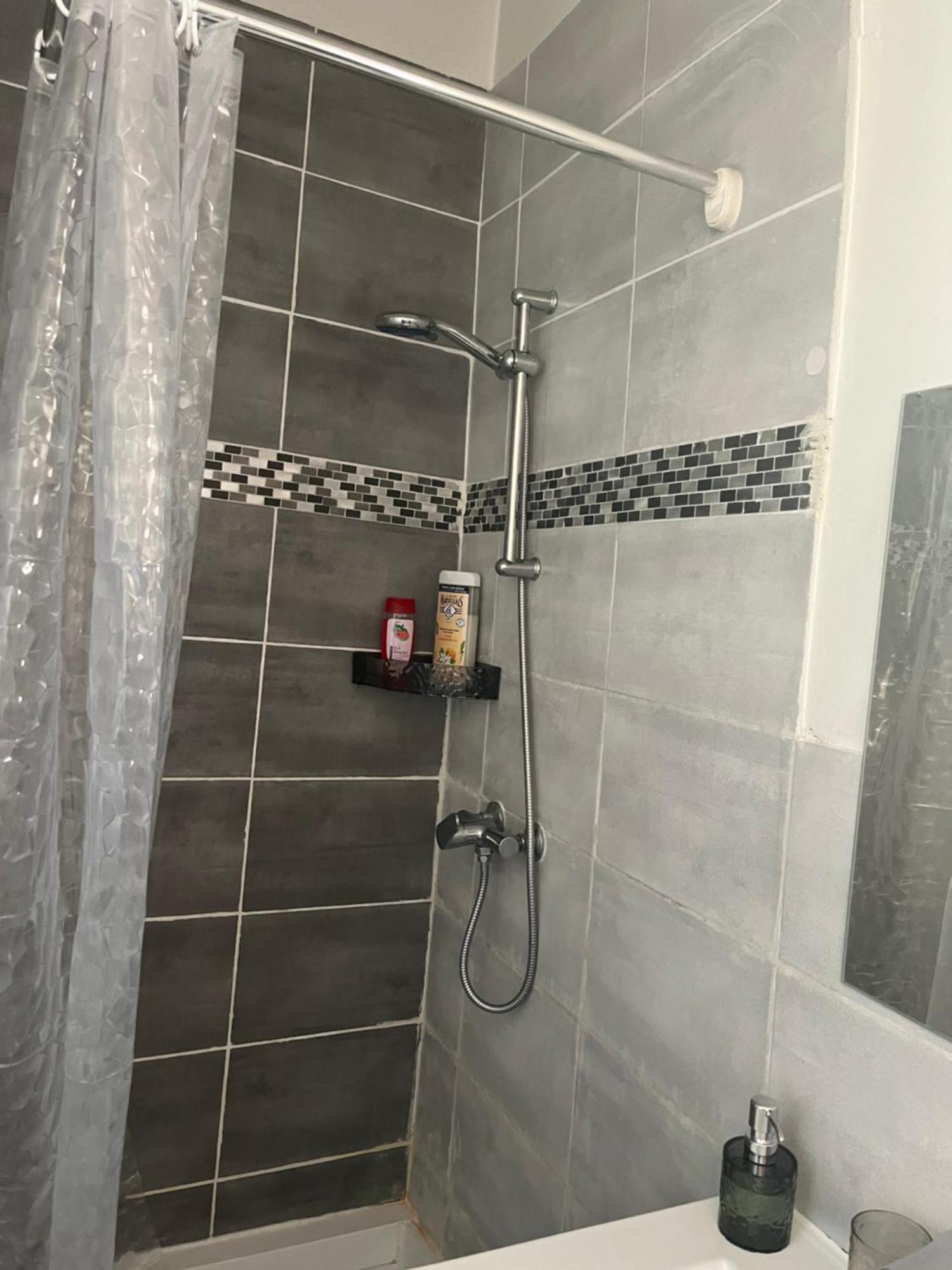 Charmant Appartement Climatise Quartier Las Cobas Perpignan Zewnętrze zdjęcie